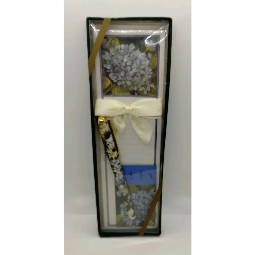 Pat Richter Violets Notepad Magnet Pen Set - 2004 - New Old Stock